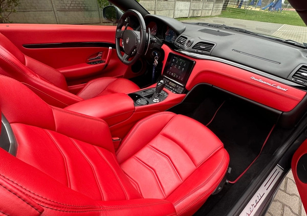 Maserati GranCabrio cena 499900 przebieg: 19600, rok produkcji 2019 z Poznań małe 466